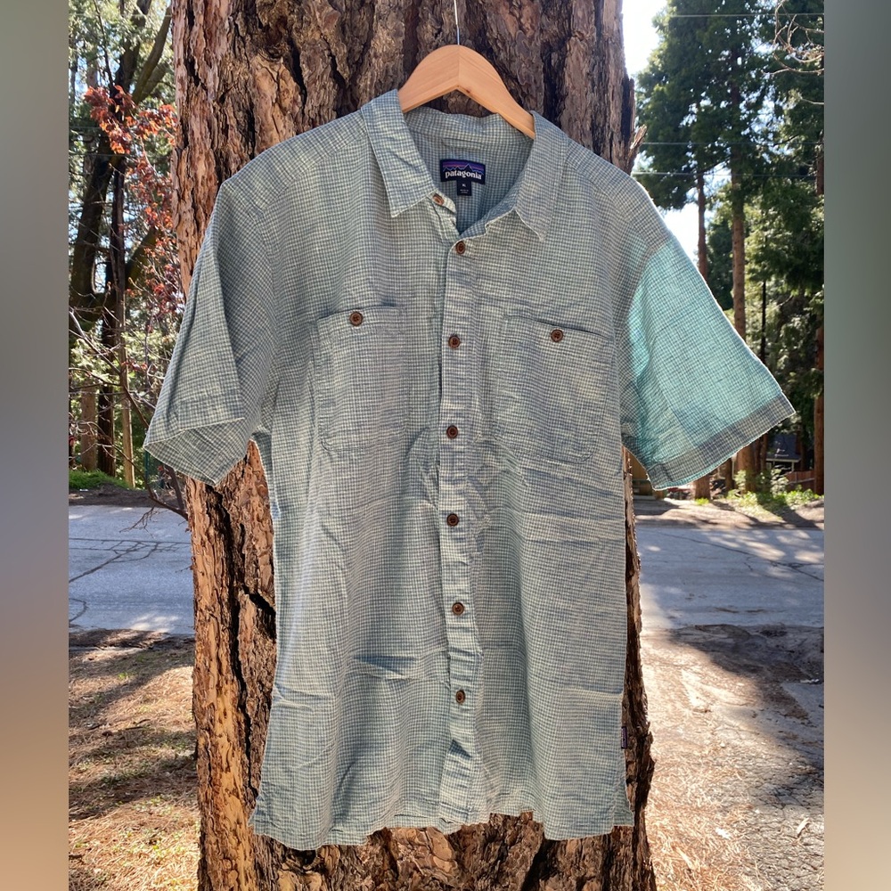 PATAGONIA Men’s XL Blue Plaid Button Down Shirt